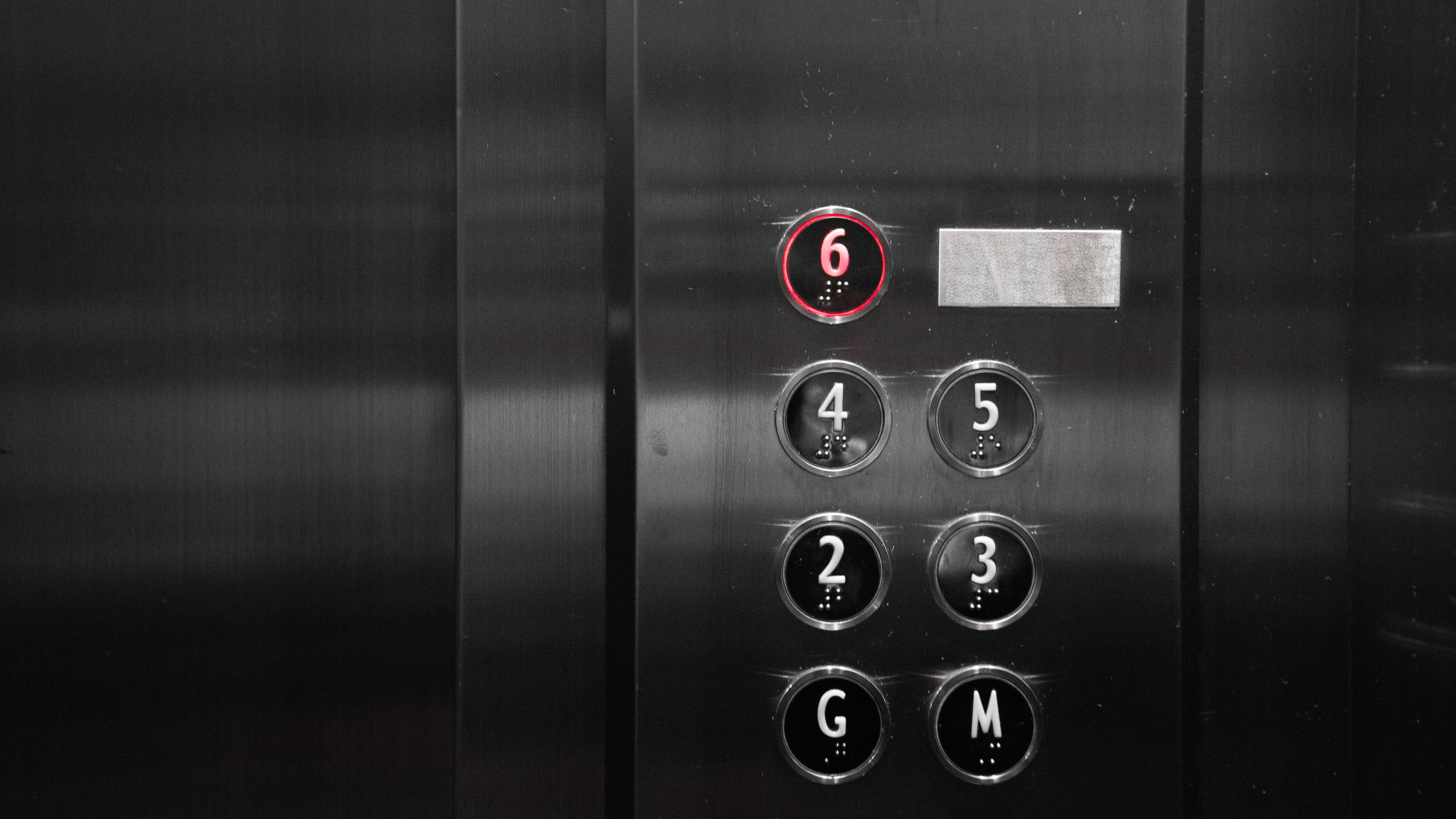 Buttons in a lift 